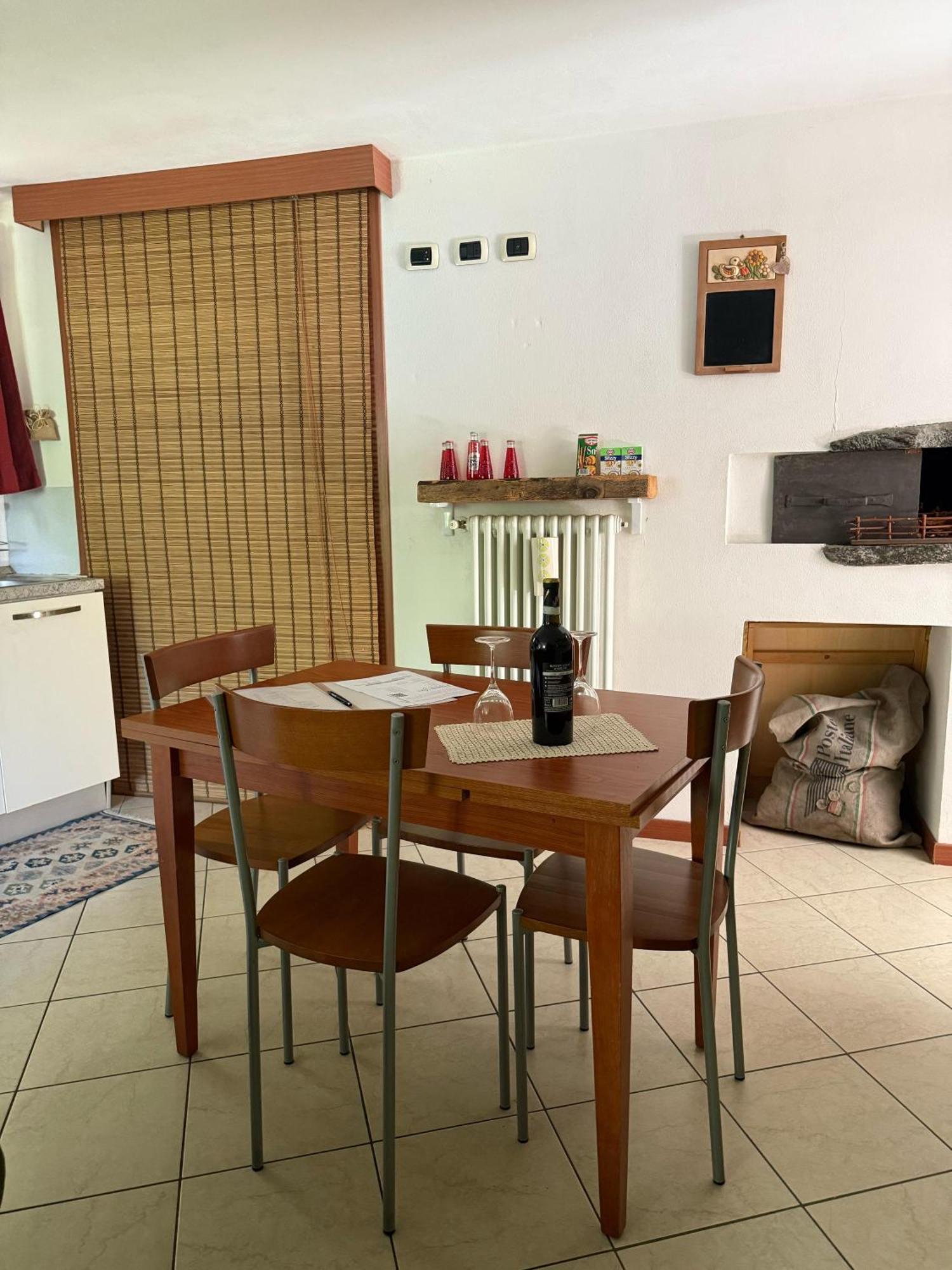 בלאנו Alpaca'S House: Green, Animals & Lake View מראה חיצוני תמונה